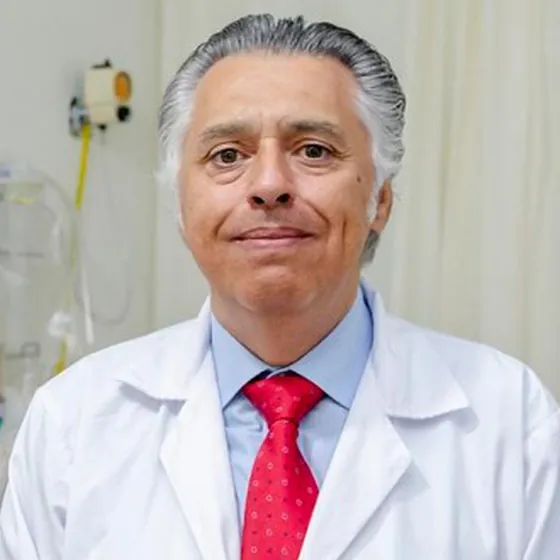 Retrato del doctor Javier Carbone Campoverde